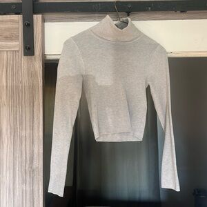 Grey crop turtleneck